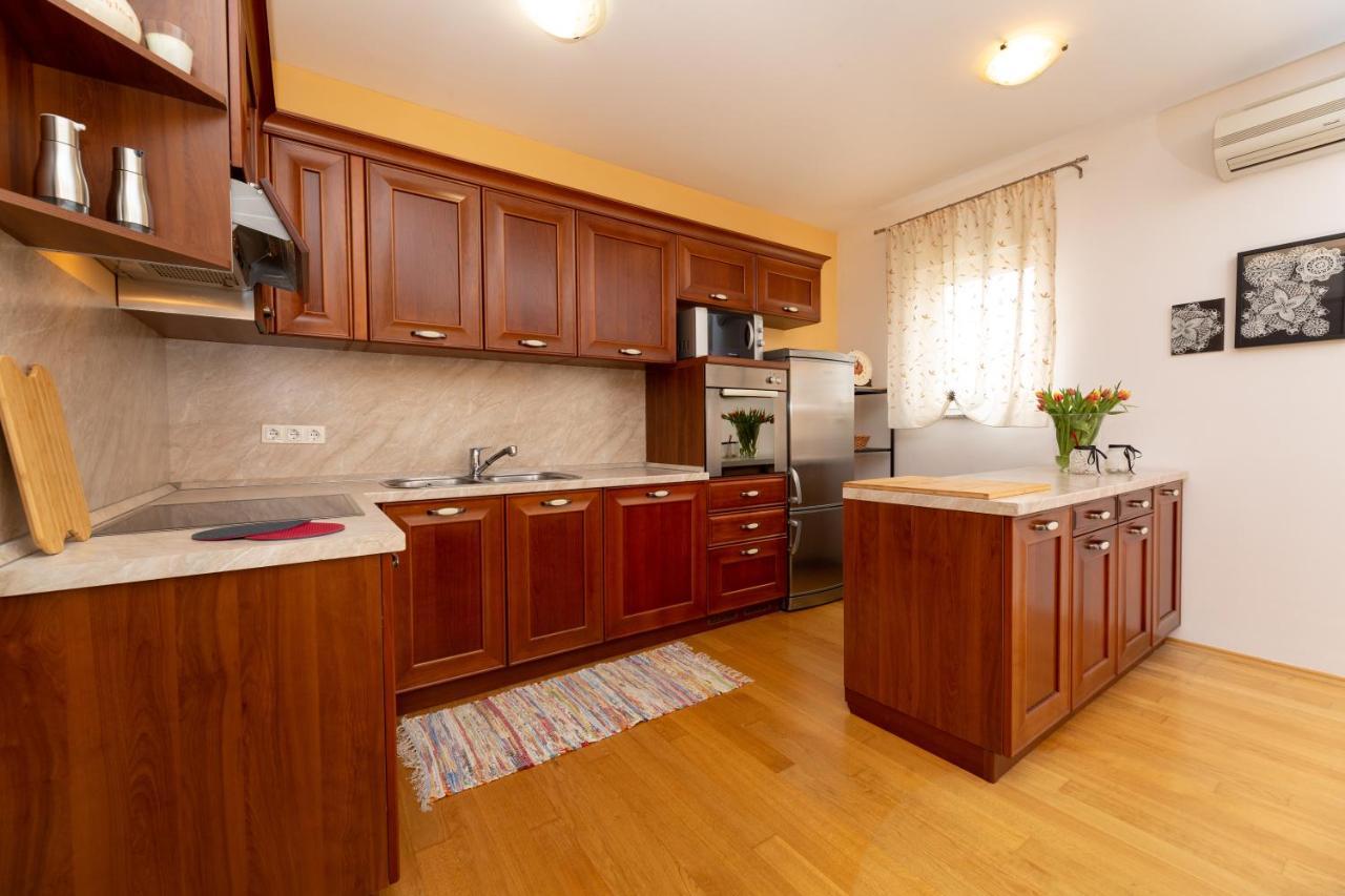 Golden Hope 4+1 Apartment Krk Krk Town Eksteriør billede