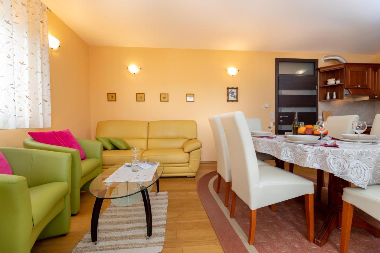 Golden Hope 4+1 Apartment Krk Krk Town Eksteriør billede